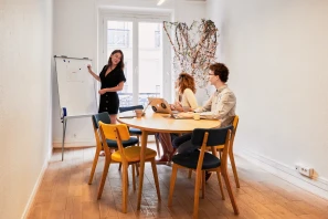 Espace indépendant - 75002 - 20 postes - 10400€