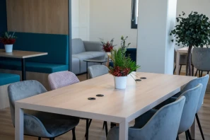 Bureau privé - 34000 - 3 postes - 912€