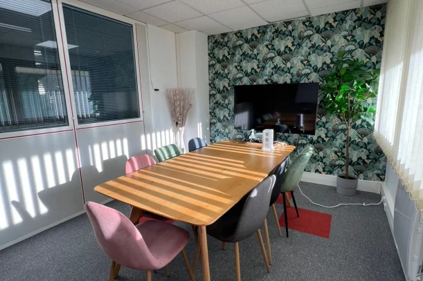 Bureau privé - 92400 - 4 postes - 950€