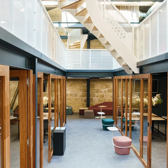 Bureau privé 18 m² 4 postes Coworking Rue Saint-Joseph Bordeaux 33000 - photo 1