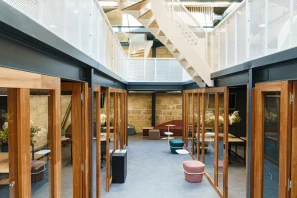 Bureau privé - 33000 - 4 postes - 2100€