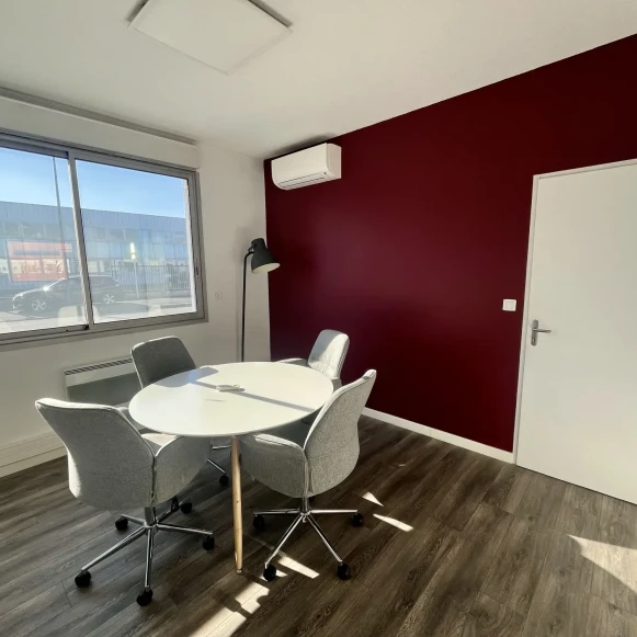 Bureau privé 60 m² 9 postes Coworking Rue Léon Joulin Toulouse 31100 - photo 4