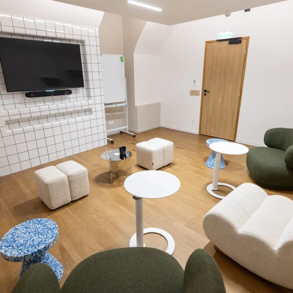 Bureau privé 49 m² 12 postes Coworking Rue La Boétie Paris 75008 - photo 1