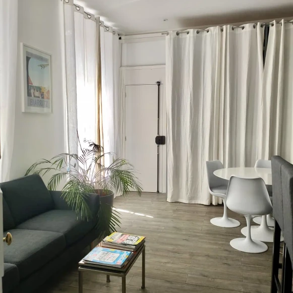 Bureau privé 40 m² 6 postes Location bureau Rue Richer Paris 75009 - photo 4