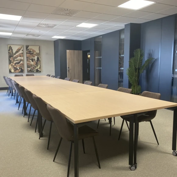 Bureau privé 24 m² 4 postes Coworking Rue Bernard Giraudeau Montpellier 34080 - photo 4