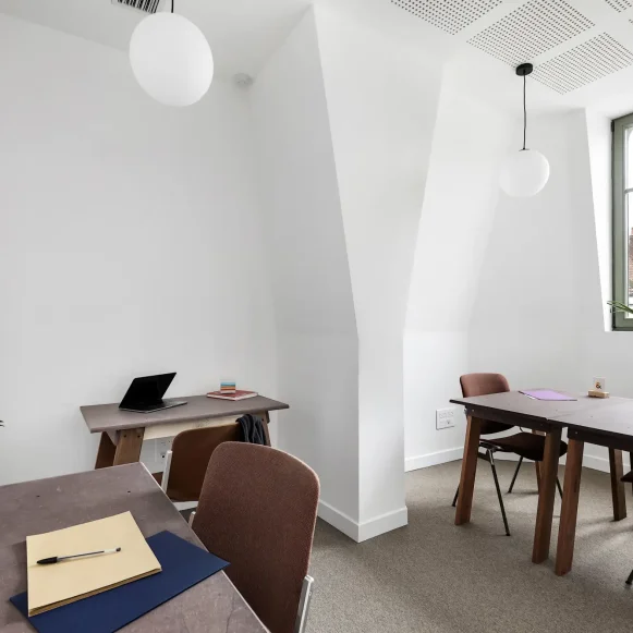 Open Space  34 postes Coworking Rue Léon Gambetta Lille 59000 - photo 11