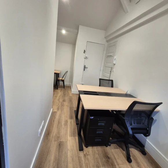 Bureau privé 15 m² 2 postes Location bureau Rue Cuvier Lyon 69006 - photo 7