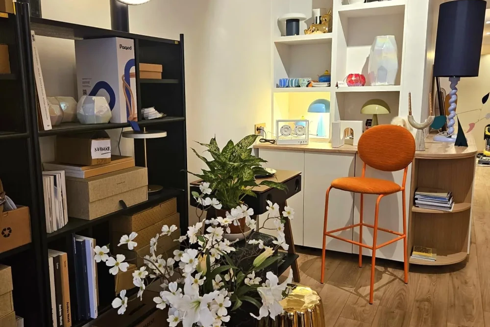 Open Space - 75018 - 14 postes - 250€