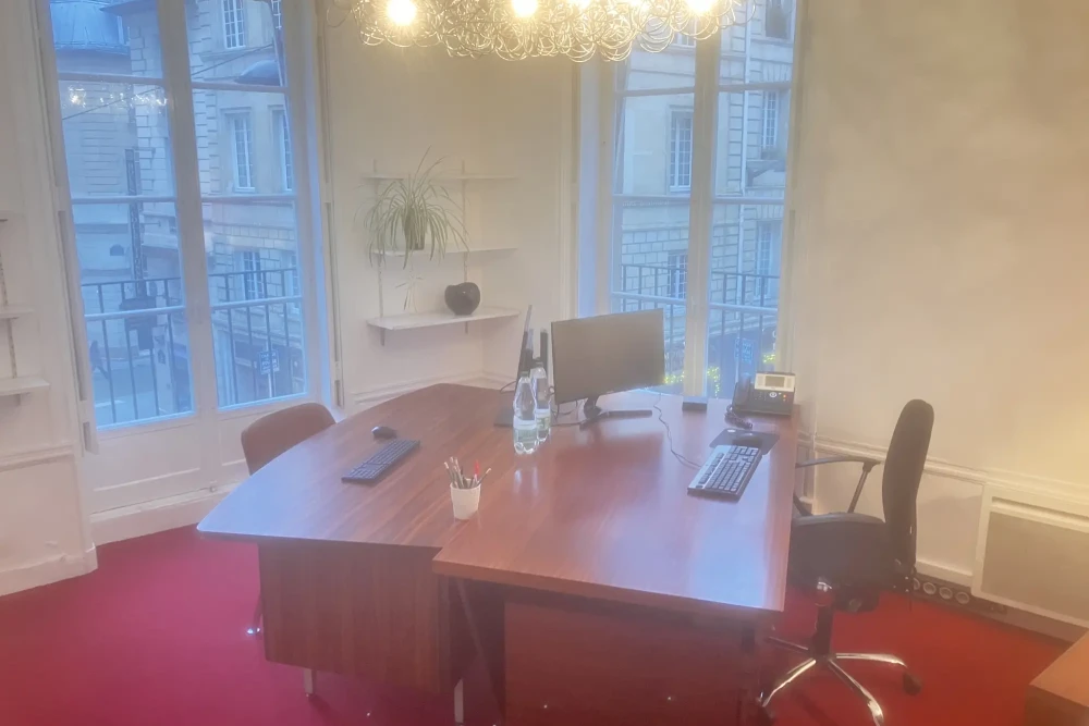 Bureau privé - 75002 - 8 postes - 3000€