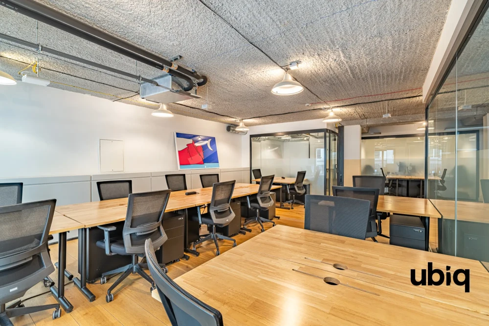 Bureau privé - 75003 - 19 postes - 14323€