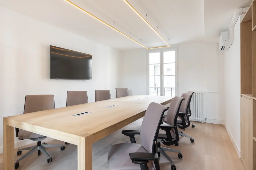 Espace indépendant - 75001 - 48 postes - 30000€