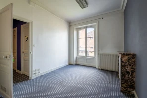 Bureau privé - 35700 - 3 postes - 660€