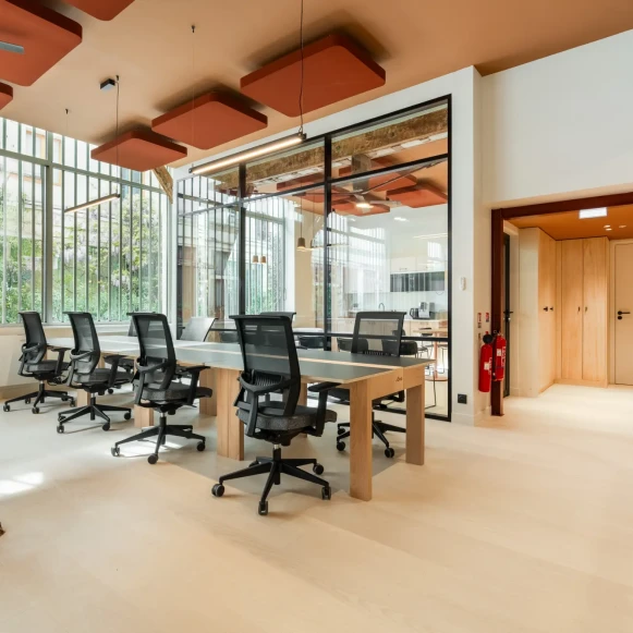 Espace indépendant 156 m² 22 postes Location bureau Rue Oberkampf Paris 75011 - photo 2