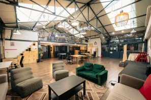 Open Space - 75019 - 10 postes - 200€