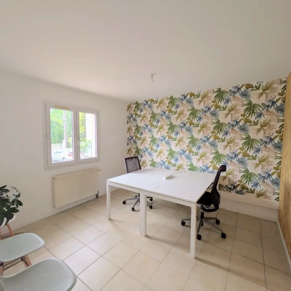 Bureau privé 13 m² 3 postes Location bureau Rue de la Loire Sainte-Luce-sur-Loire 44980 - photo 2