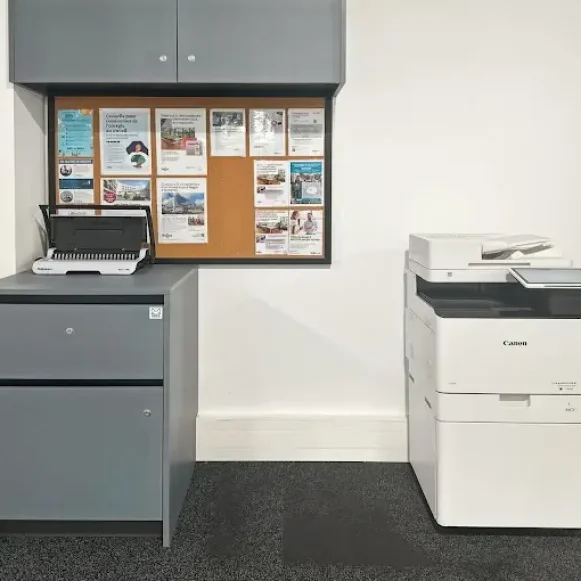 Bureau privé 4 m² 1 poste Location bureau Rue Paul Dubrule Lesquin 59810 - photo 5