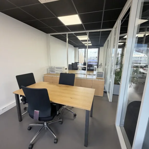 Bureau privé 16 m² 6 postes Coworking Rue Ballu Paris 75009 - photo 5