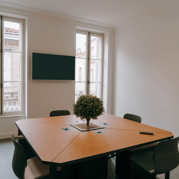 Bureau privé 18 m² 4 postes Coworking Rue Saint-Joseph Bordeaux 33000 - photo 2