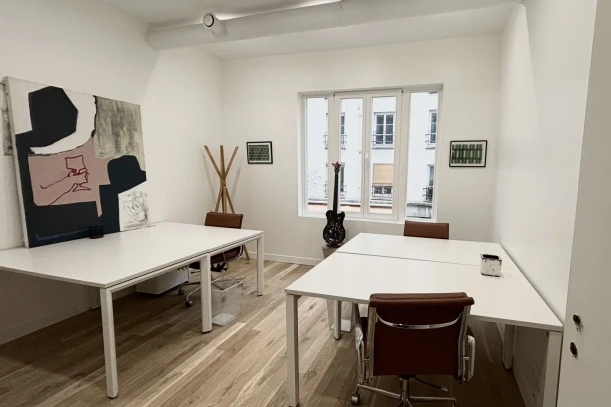 Bureau privé - 75010 - 6 postes - 3500€