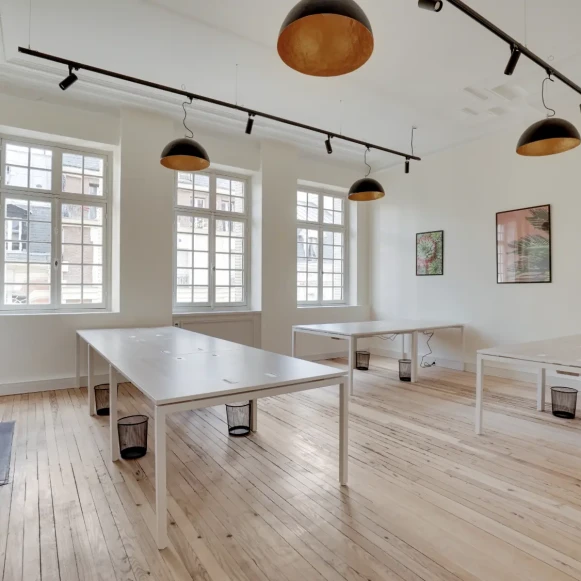 Espace indépendant 80 m² 20 postes Location bureau Rue Fortuny Paris 75017 - photo 5