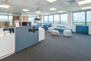 Open Space - 37100 - 1 poste - 231€