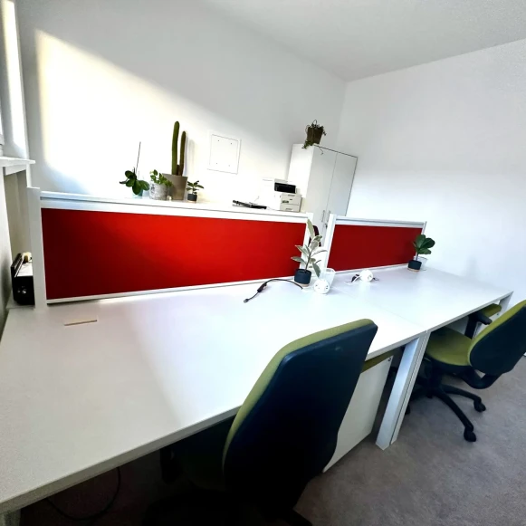 Bureau privé 16 m² 4 postes Location bureau Rue du Commerce Colombes 92700 - photo 3