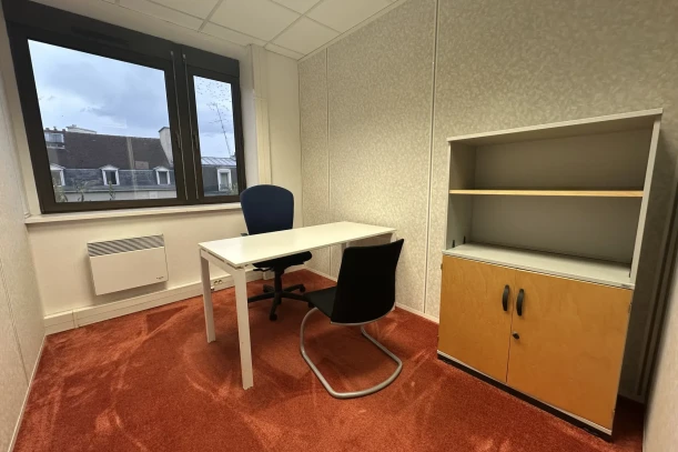 Bureau privé - 21000 - 1 poste - 579.7€