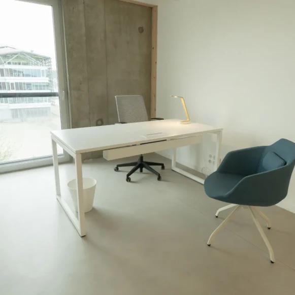 Bureau privé 75 m² 12 postes Coworking Allée François Mitterrand Rouen 76100 - photo 4