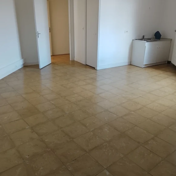 Espace indépendant 60 m² 1 poste Coworking Rue René Gicquel Aumale 76390 - photo 1