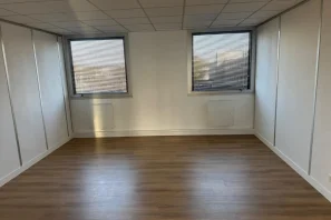 Bureau privé - 77185 - 5 postes - 750€