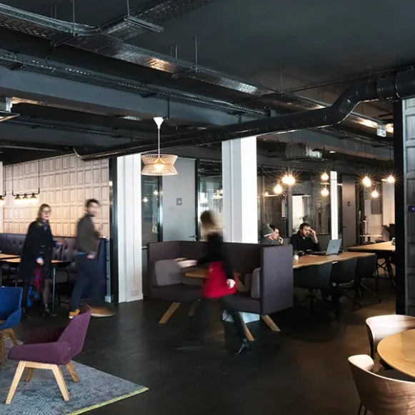 Bureau privé 17 m² 5 postes Coworking Rue des Bateliers Clichy 92110 - photo 8