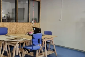 Open Space - 33130 - 3 postes - 250€