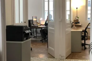 Bureau privé - 69002 - 3 postes - 1050€