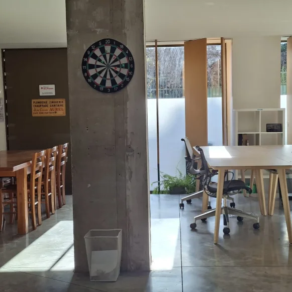 Open Space  8 postes Location bureau Rue des Poissonniers Paris 75018 - photo 1