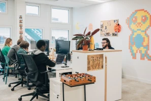 Open Space - 75013 - 15 postes - 370€