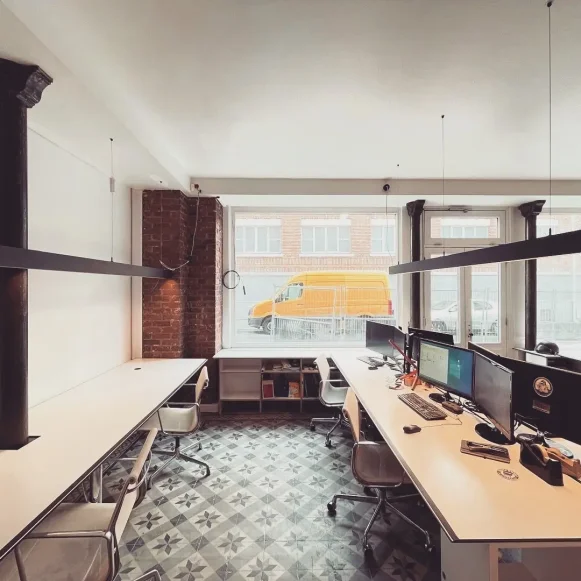 Open Space  3 postes Location bureau Rue de Buzenval Paris 75020 - photo 1