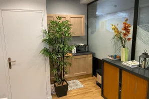 Espace indépendant - 75011 - 6 postes - 1000€