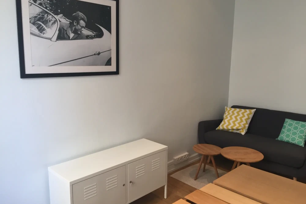 Bureau privé - 69001 - 3 postes - 390€