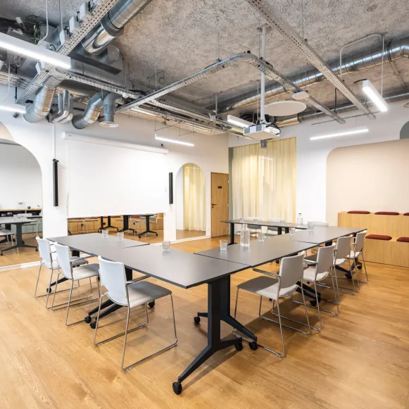 Bureau privé 79 m² 19 postes Coworking Rue La Boétie Paris 75008 - photo 2