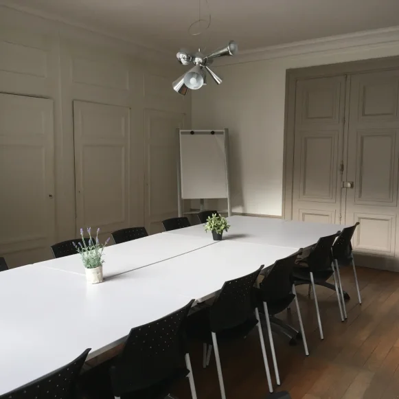 Bureau privé 20 m² 2 postes Location bureau Rue des Jacobins Amiens 80000 - photo 4