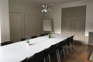 Bureau privé - 80000 - 2 postes - 853€