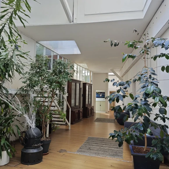 Bureau privé 16 m² 4 postes Location bureau Rue Saint-Antoine Paris 75004 - photo 7