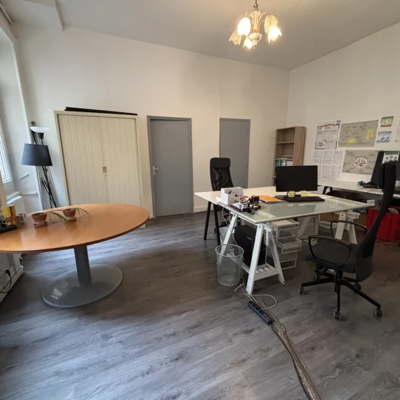Bureau privé 22 m² 3 postes Coworking Place Jean Jaurès Saint-Étienne 42000 - photo 1