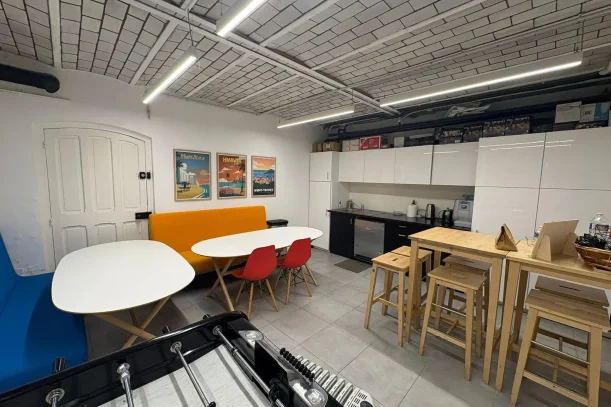 Bureau privé - 75017 - 13 postes - 4800€