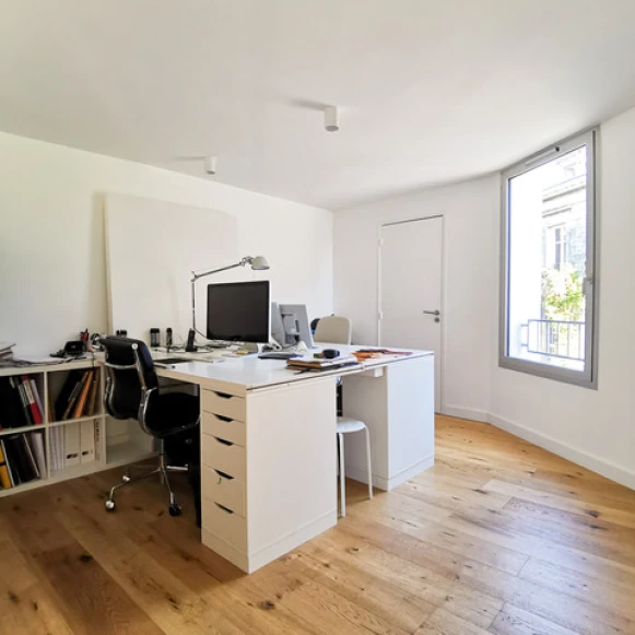 Espace indépendant 9 m² 2 postes Location bureau Rue Chevalier Bordeaux 33000 - photo 6