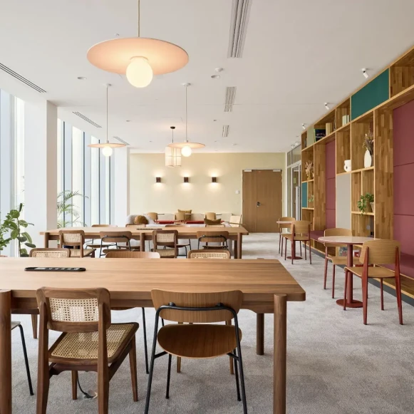 Bureau privé 26 m² 8 postes Location bureau Rue de Clichy Saint-Ouen-sur-Seine 93400 - photo 1