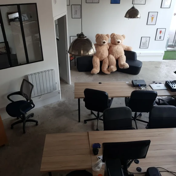 Bureau privé 129 m² 25 postes Coworking Quai d'Austerlitz Paris 75013 - photo 4