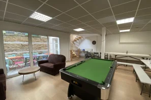 Open Space - 44000 - 12 postes - 200€