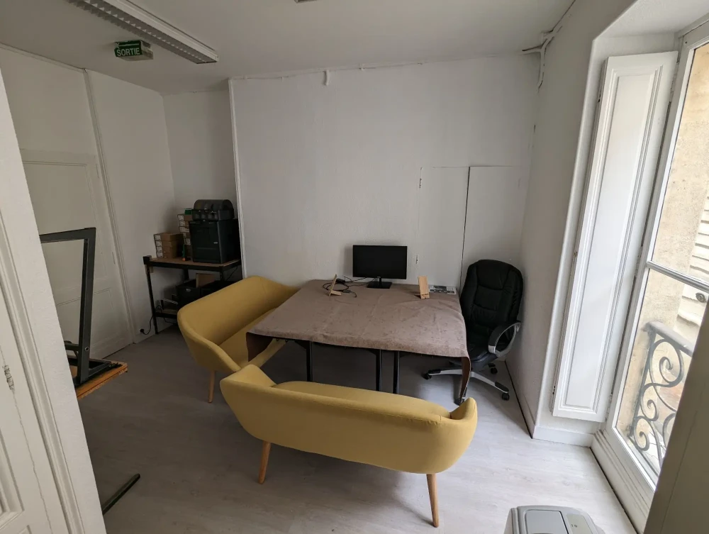 Bureau privé - 33000 - 5 postes - 1200€