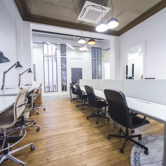 Espace indépendant 442 m² 48 postes Location bureau Rue Martel Paris 75010 - photo 3